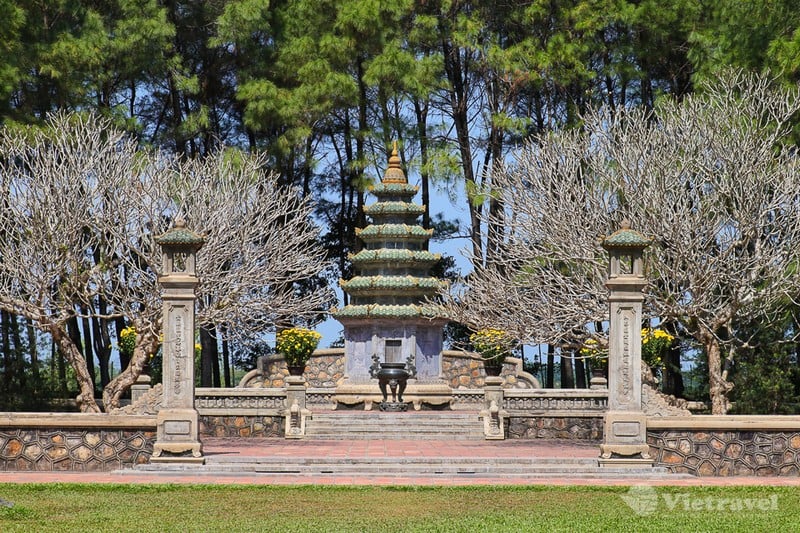 HUẾ - ĐẠI NỘI - CHÙA THIÊN MỤ - HÀ NỘI   	